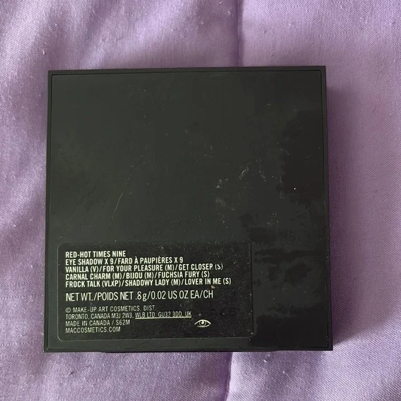 MAC Cosmetics 9-Pan Eyeshadow Palette - Vibrant Shades - Picture 2 of 4